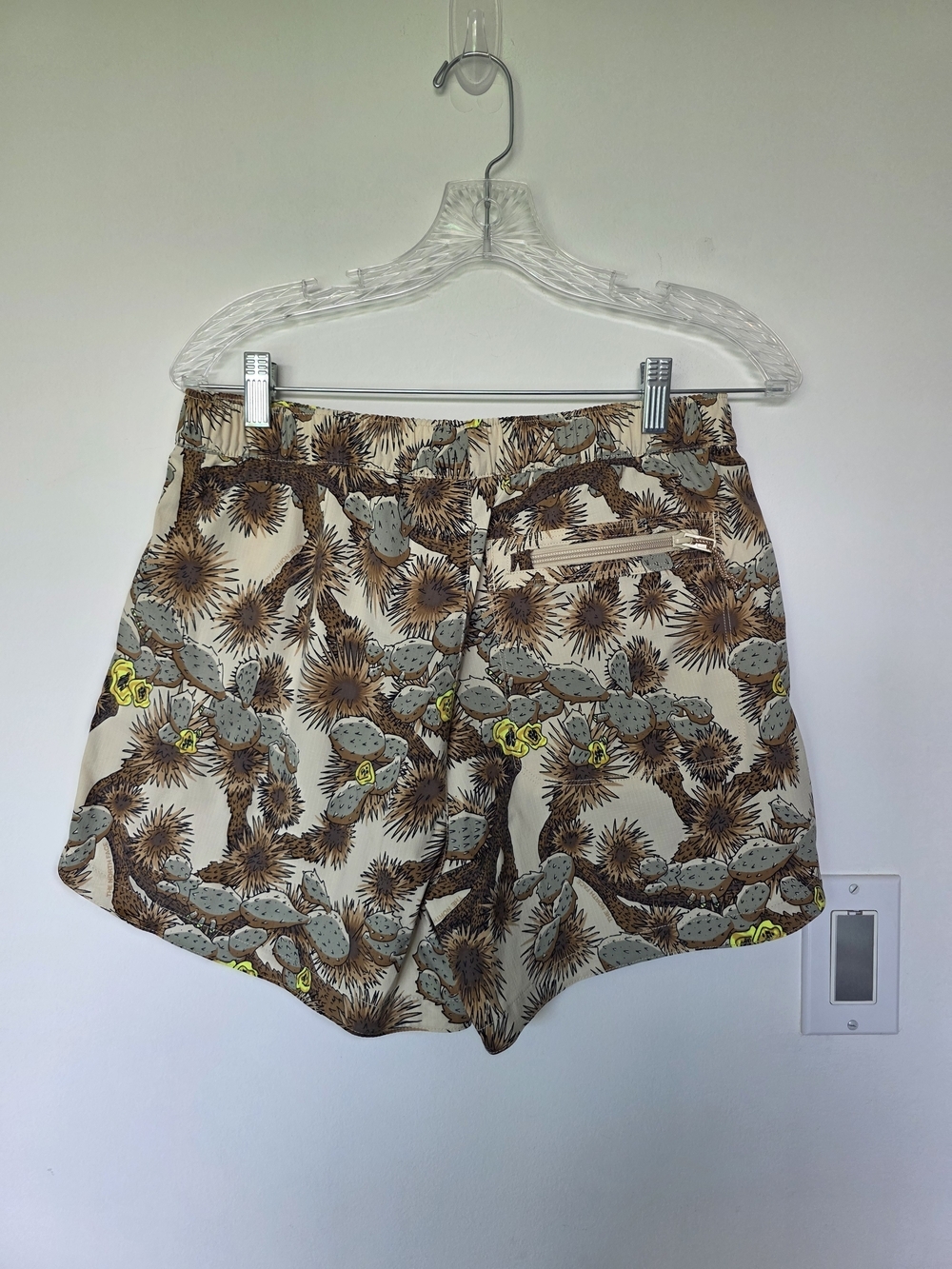 The North Face Women's Medium Pathfinder Cactus Shorts Brown Yellow - Picture 10 of 10